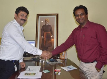 Meeting with Prof. Dr. Raja Shunmugam of IISER, Kolkata